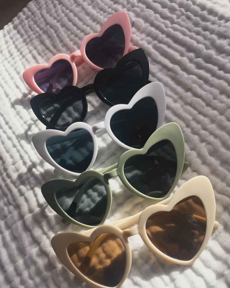 Les lunettes cœurs personnalisées image 6