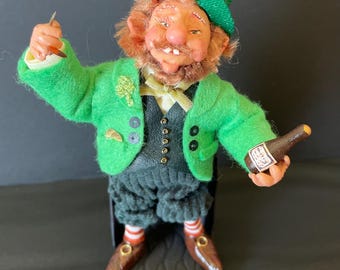 GOLDIE McMUFFIN Twelfth scale artisan miniature character doll for your dollhouse or diorama