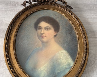 Tableau portrait de femme pastel oval ancien Cadre Noeud 59 cm par 44cm signee