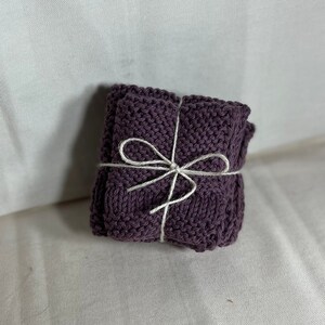 Kleidung handgestrickt, Superweiche 100% Bio-Baumwolle, ideal für Handtücher, Make-up-Entfernung, Gesicht waschen / trocknen, Dekoration oder ein Geschenk Eggplant