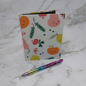 Funda de tela para libreta A6 – Hecha a mano con cartón – Protector de bloc de notas