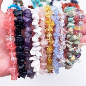 Natural crystals stretchy chip bracelets, emstone bracelet, bracelet for women, healing crystals chip bracelet, for gift crystals bracelets zdjęcie 1