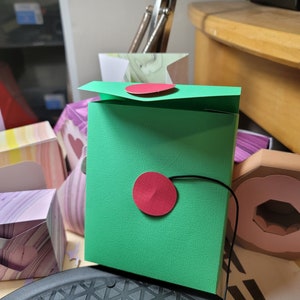 Wilton Part Favor Box Kordelzug SVG-Datei