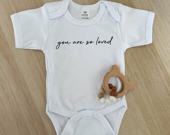 Bedrukt babyrompertje korte mouw • You are so loved