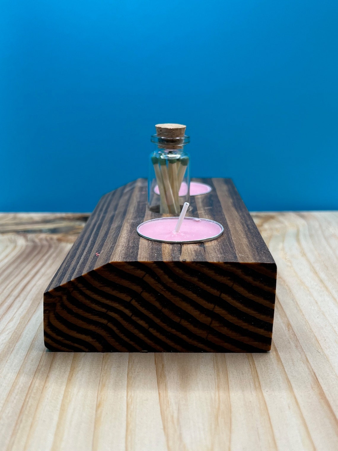 Candle holder 