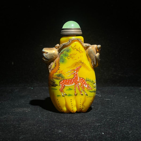 Exquisite Hand-Painted Ancient Chinese Snuff Bottle with Intricate Designs - Rare Antique Collectible with High Gift - Y1021