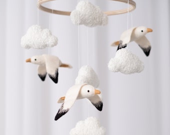 Möwe baby mobile, Krippe mobile mit Möwen, Filz mobile Vögel Kinderzimmer