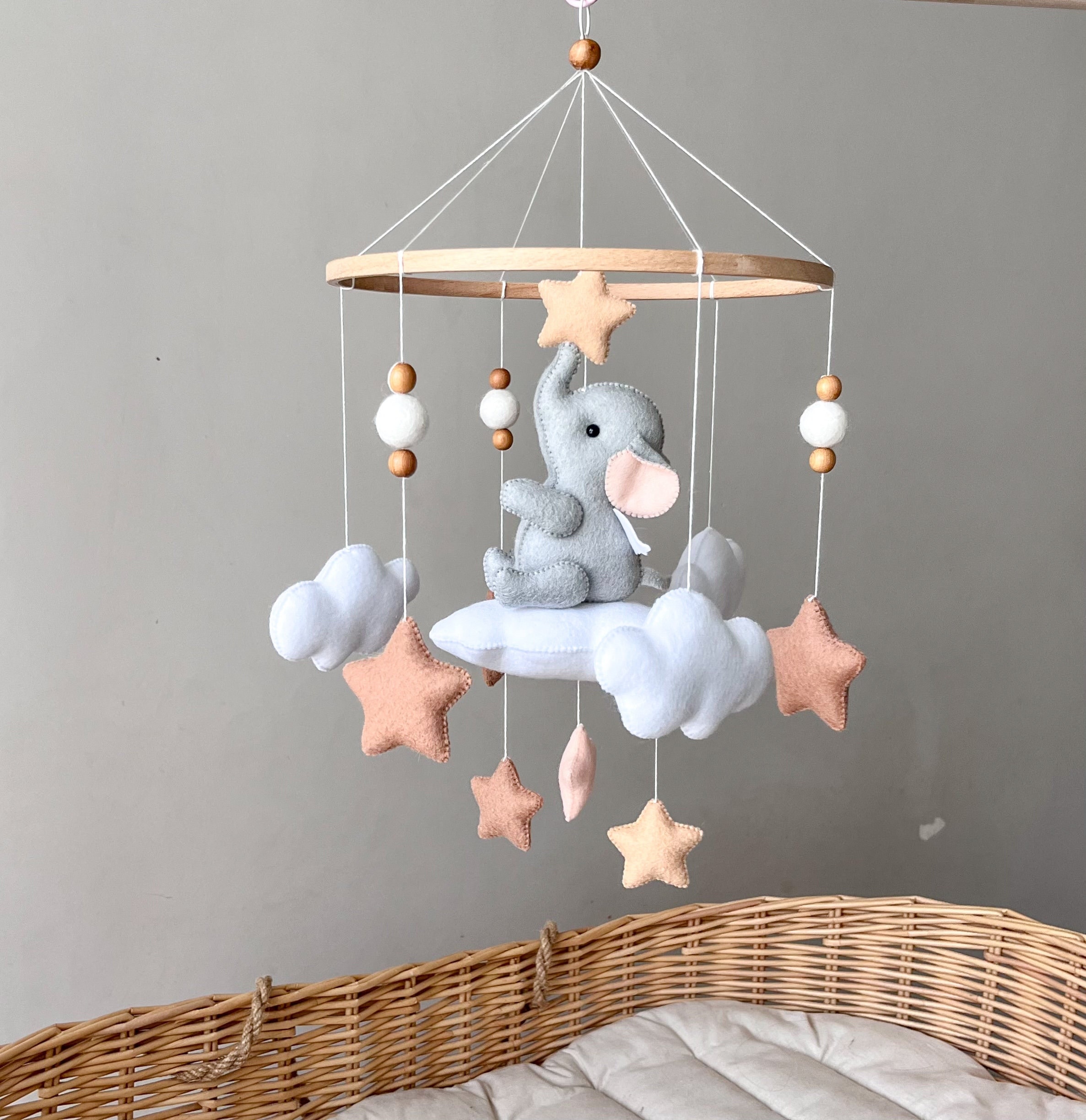 What is a Crib Mobile And How Does It Work? Ultimate Guide