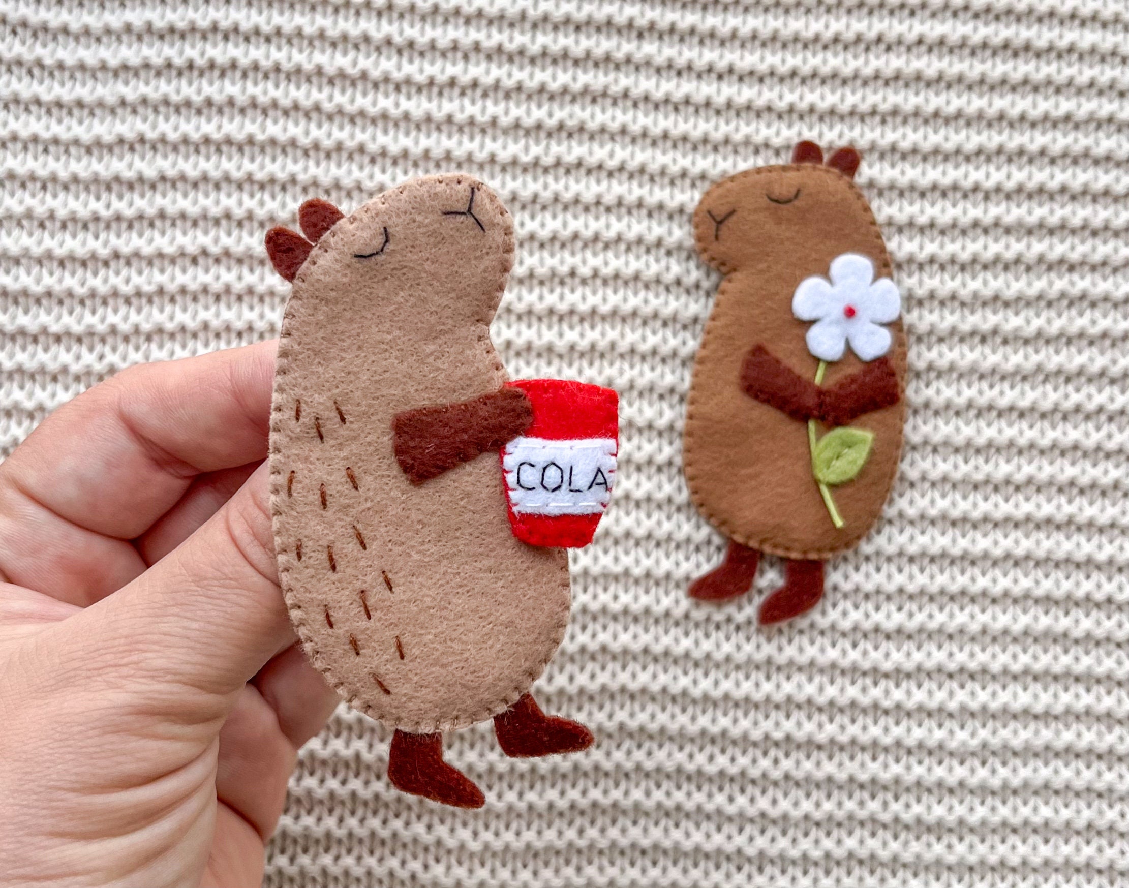 PDF DIY チュートリアル フェルト カピバラ ブローチ - Etsy 日本