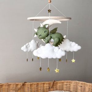 Baby dragon baby mobile Crib mobile with dragon, stars and clouds Felt mobile Dragon nursery