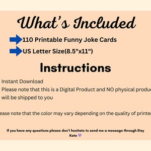 Op de afbeelding: Een roze en witte digitale download-lijst voor 110 afdrukbare grappige kaartjes met grappen. De kaartjes zijn US Letter formaat (8,5" x 11"). De lijst bevat instructies voor direct downloaden en merkt op dat de kleur kan vari&euml;ren afhankelijk van de printer.