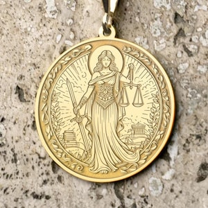 Collar de Temis: Colgante de la Diosa de la Justicia