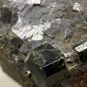 Mineraler Hedenbergit Galena Granater - Broken Hill Australien - Klassiskt mineralprov för kristallsamlare - Rare Minerals Crystals