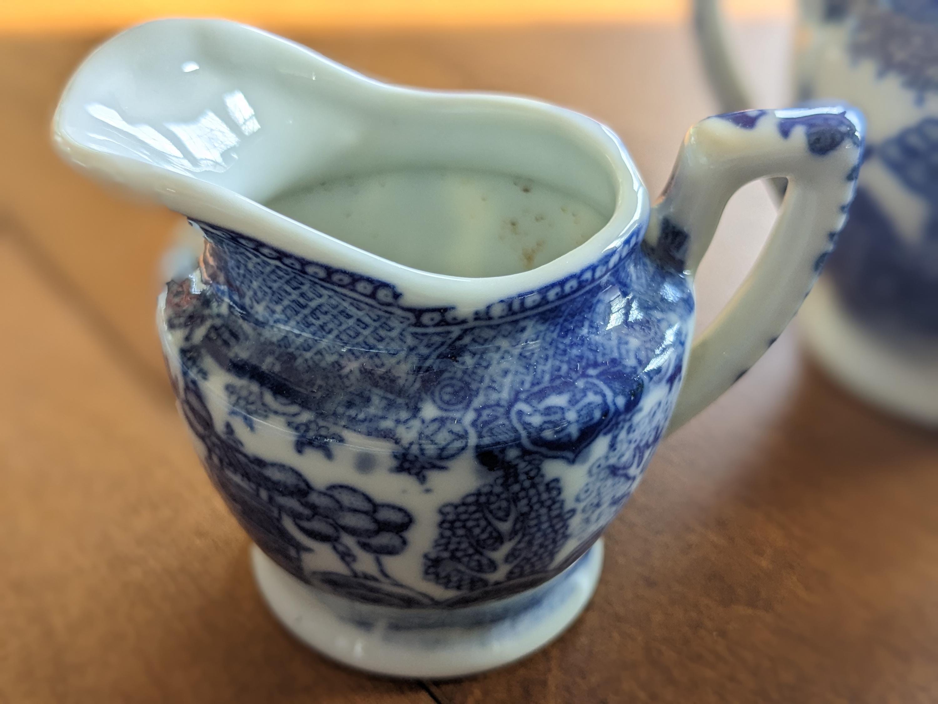 ミニチュア ブルー ウィロー「リトル ホステス」ティー セット