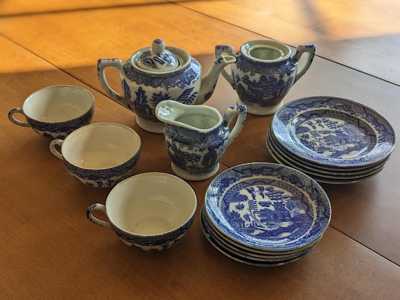 ミニチュア ブルー ウィロー「リトル ホステス」ティー セット