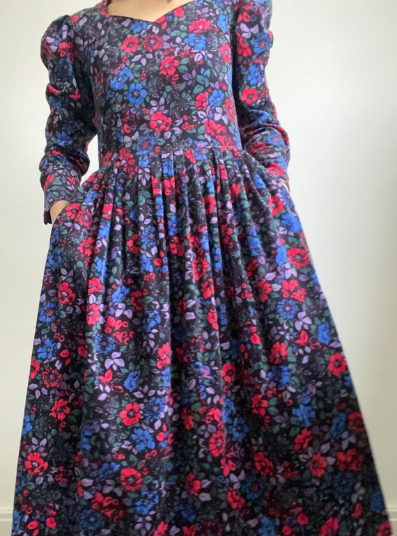 Vintage Laura Ashley classic floral pattern maxi … - image 2