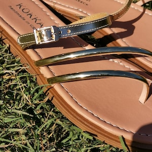 Goldmetall Ledersandalen | Minimalistische Sandalen für Damen | Riemchensandalen für den Sommer | Bestes Geschenk für sie