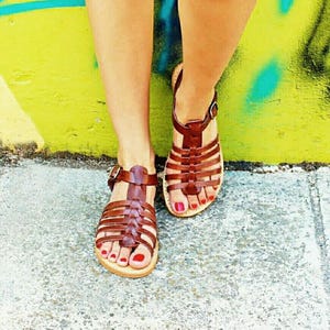 Leather Fisherman Sandals: Strappy Open Toe Women&#39;s Shoes