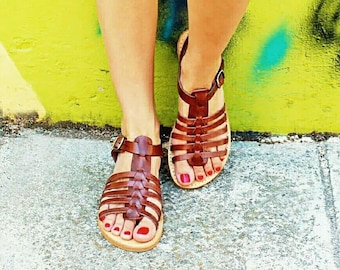 Leather Fisherman Sandals: Strappy Open Toe Women's Shoes
