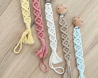 Macrame pacifier chain