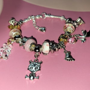 Its a girl Bead Bracelet