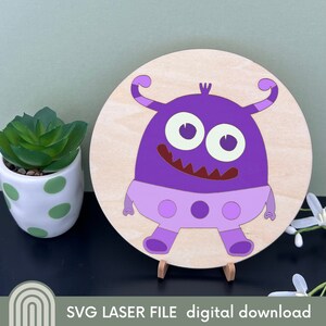 Projet de coloriage Alien Monster #8 : fichier SVG rond découpé au laser pour enfants | Cadeau pour père | Mère| Grand-parent| un être cher ! Cintres gratuits