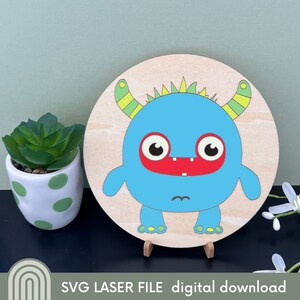 Proyecto para colorear Alien Monster #7: Archivo SVG cortado con láser redondo para niños/ Regalo para padre/madre/abuelo/cualquier ser querido. Perchas gratis