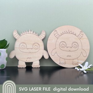 Alien Monster #7 Proyecto para colorear de dos estilos: archivo SVG cortado con láser para niños/regalo para padre/madre/abuelo/cualquier ser querido. Perchas gratis