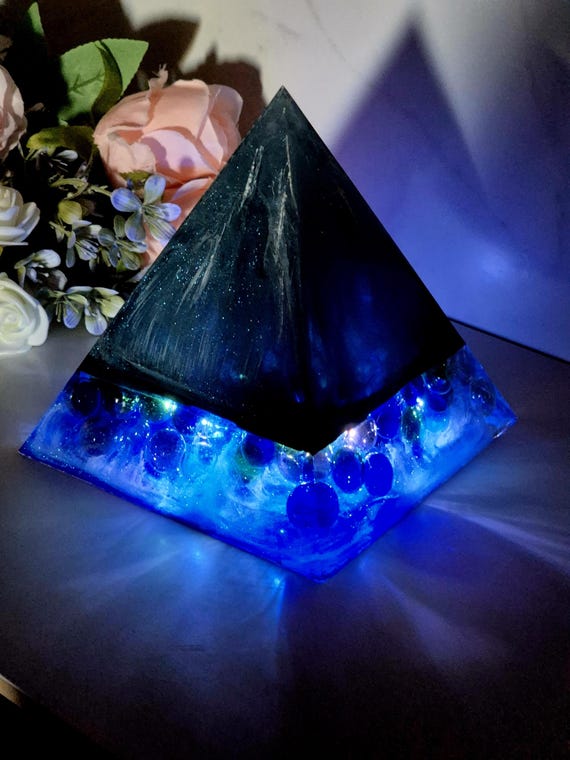 Lampe d'Ambiance en Résine Époxy Bleue
