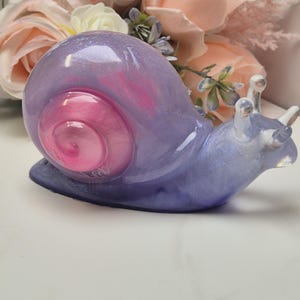 Snail snow globe epoxy resin snail shaker snail decoration handmade shaking snail resin snail
