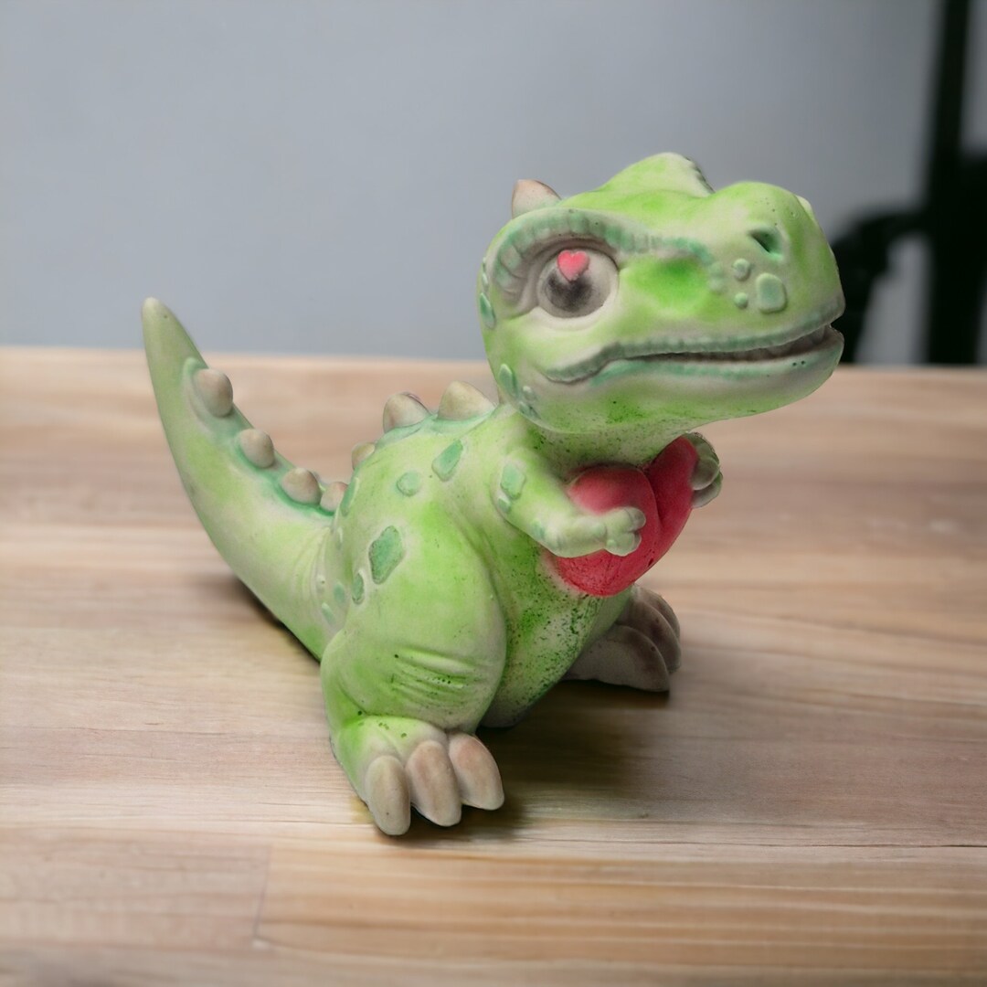 Dino With Heart Decoration Made of Mineral Resin / Resin Table