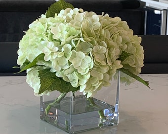 Prachtig Premium Real Touch lichtgroen hortensia-arrangement in glazen vaas met acrylwater Huwelijks-Moederdagcadeau Geweldige prijs!
