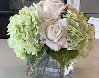 Prachtig Premium Real Touch Lichtgroen Hortensia/Witte Rozen Arrangement in Glazen Vaas Acryl Water Bruiloft Moederdag Cadeau Grat Prijs!