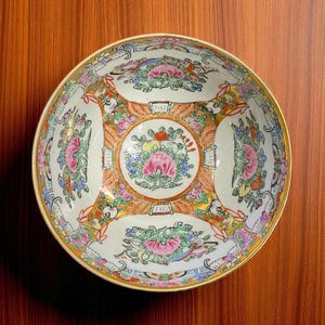 Cuenco de porcelana Rose Canton pintado a mano
