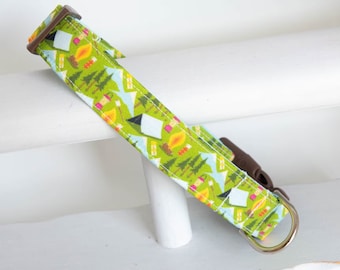 Halsband für Campinghunde mit grünem Zeltmotiv aus 100% Baumwolle