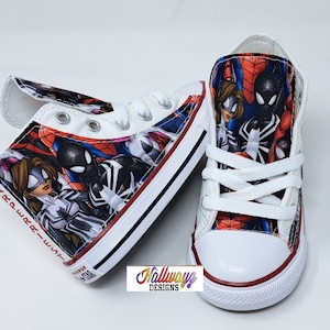 Aangepaste Spidey vers Converse schoenen verjaardag sneaker gelicentieerde stof genaaid handgemaakt gepersonaliseerd afstuderen schoeisel door Hallwayz