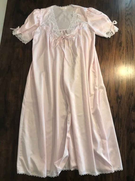 Vintage Barbizon Pale Pink Peignoir Dressing Gown