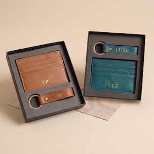 Valentijnsdagcadeauset, bijpassende leren kaarthouder portemonnee en sleutelhanger, aangepaste kaartportemonnee, gepersonaliseerde sleutelhanger, cadeau voor haar, herenportemonnee