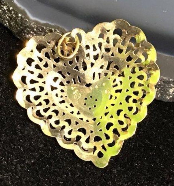 14k yellow gold heart pendant 0.69g - image 2