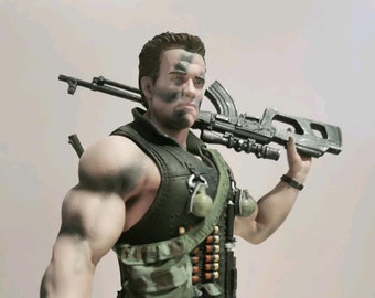 Commando (Arnold Schwarzenegger) figure