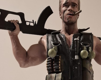 Commando - John Matrix (Arnold Schwarzenegger) Statue