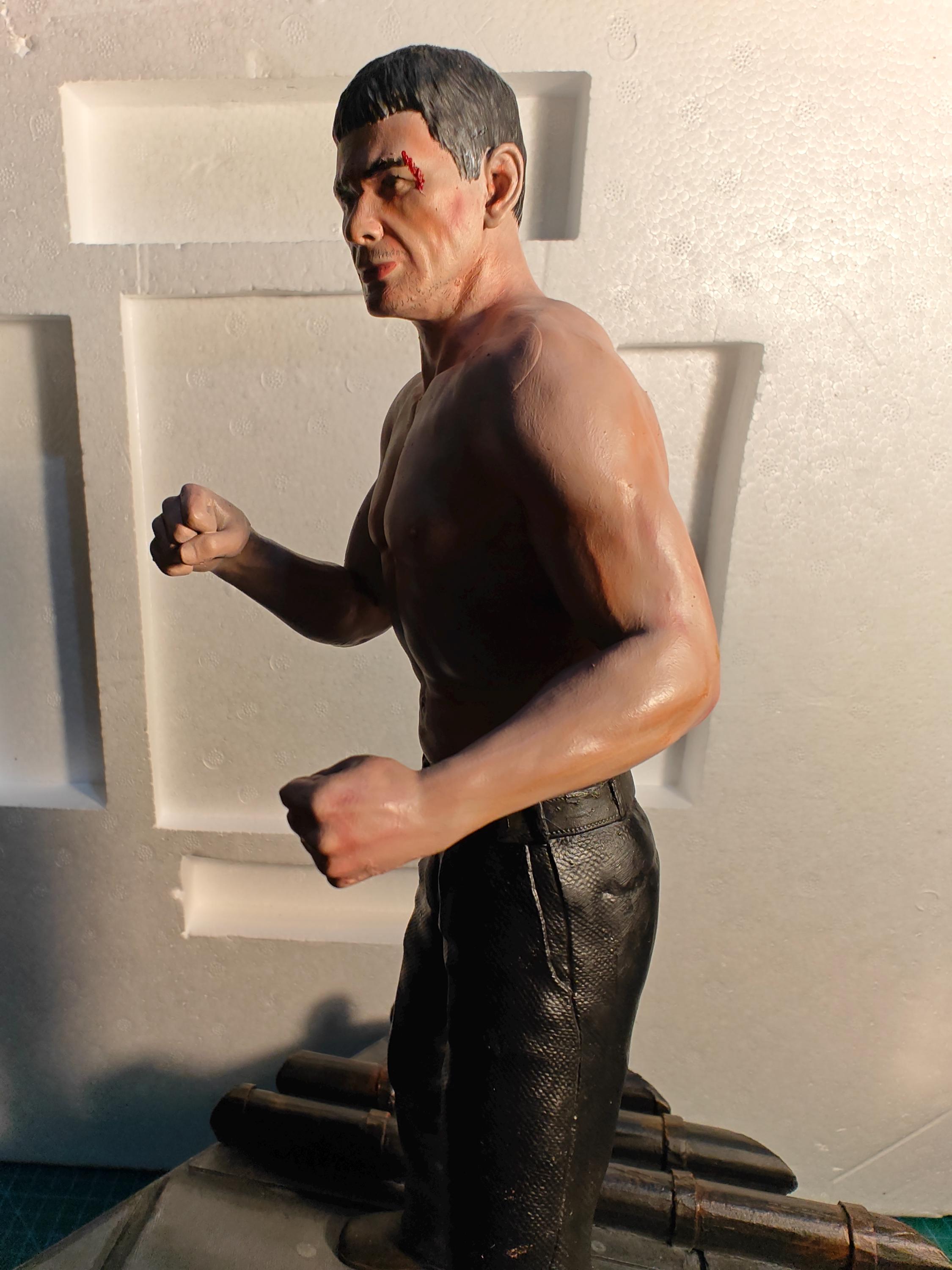 チャールズ・ブロンソン ハードタイムズ 樹脂フィギュア 1/6 または 1