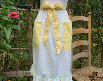 Butter Yellow Retro Ruffled Mamaw Apron