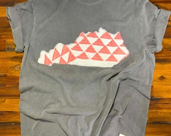 XL Vintage Coral and Charcoal Patchwork Quilt Kentucky Tee