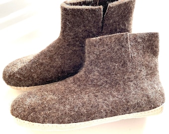Walenki Grey slippers with anti-slip leather soles. - - Men & Women - -