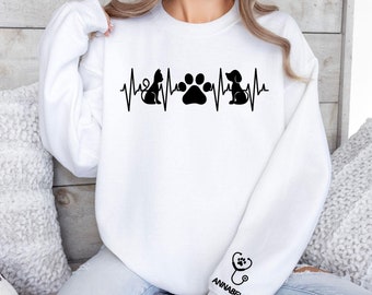 Custom Vet Tech Sweatshirt, Vet Tech Sweater, Personalized Vet Gifts, Veterinarian Hoodie Sweater, Animal Doctor Gift, Gift For Veterinarian