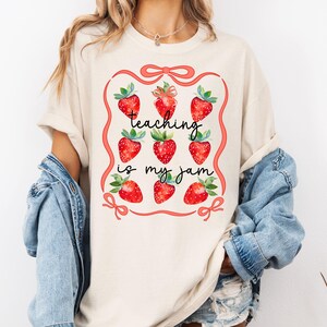 Comfort Colors Teacher T-Shirt, Spring Floral Design