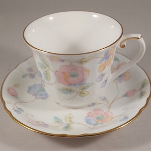 Old Kyoto Vintage Japanese Floral Porcelain Tea Cup and Saucer Set - Hand-Painted Gold Trim, Collectible Retro Tea Service