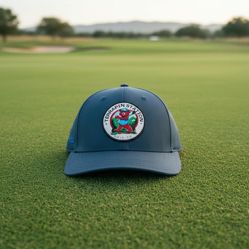 Strolling Bear Logo Golf Hat - Performance Snapback Bild 4