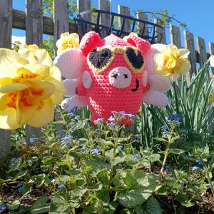 Plushie Pig, soft and cute, handmade.